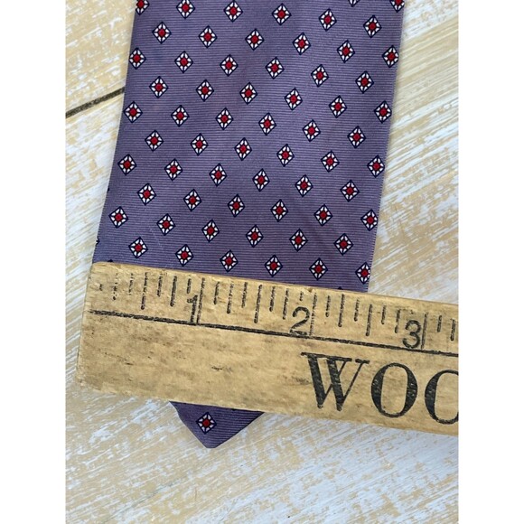 Saks Fifth Avenue Silk Mens Tie Lavender Purple Red White & Blue Diamond Pattern - Picture 3 of 7